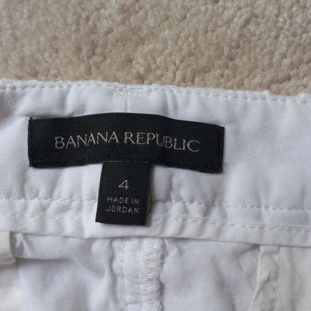 Mid Rise J Crew Shorts - Picture 4 of 8